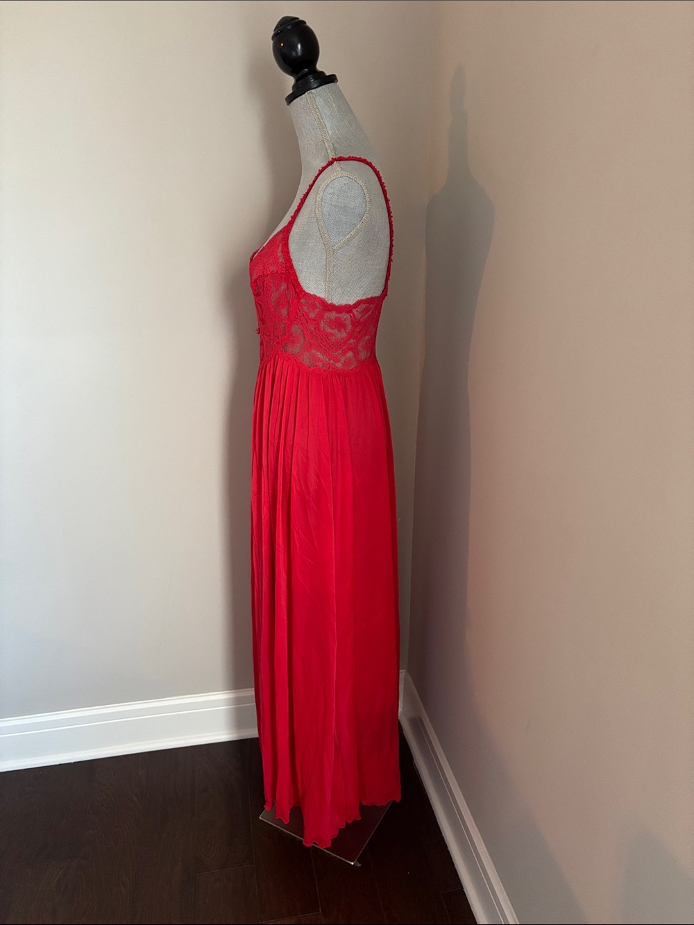 Vintage 1960s/70 Miss Elaine Red Lace Bodice Maxi Dress size medium - Picture 2 of 8